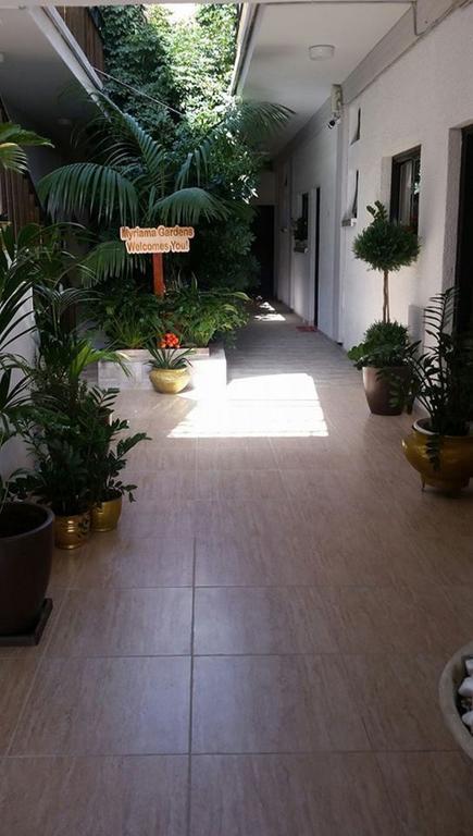 Myriama Apartments Agia Napa Buitenkant foto
